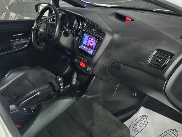 Kia Ceed GT I Рестайлинг с пробегом 2017 года, цена 1 555 000 рублей, 160600 км, хэтчбек, Автокод Объявления