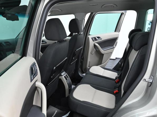 Skoda Yeti I с пробегом 2012 года, цена 949 000 рублей, 256000 км, внедорожник, Автокод Объявления