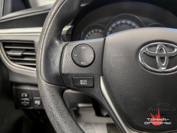 Toyota Corolla XI (E160 E170 E180) с пробегом 2013 года, цена 1 268 000 рублей, 124500 км, седан, Автокод Объявления