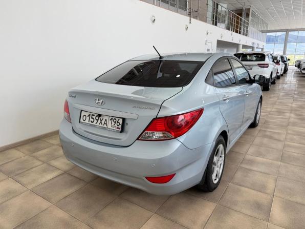 Hyundai Solaris I с пробегом 2012 года, цена 850 000 рублей, 205000 км, седан, Автокод Объявления