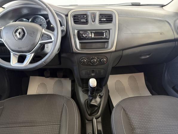 Renault Logan II Рестайлинг с пробегом 2022 года, цена 820 000 рублей, 181323 км, седан, Автокод Объявления