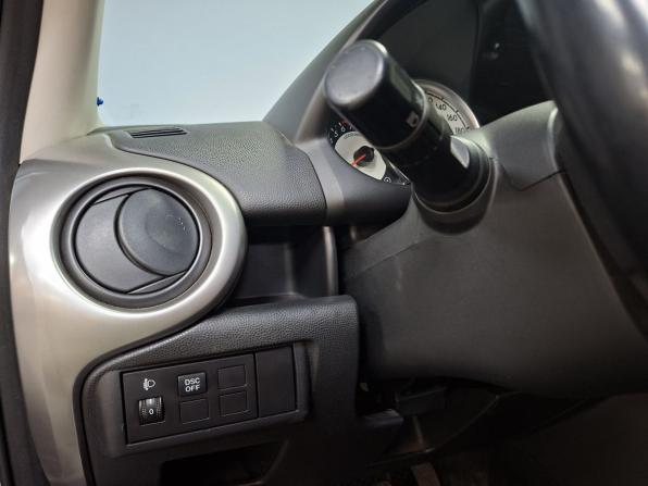 Mazda 2 II (DE) с пробегом 2009 года, цена 419 000 рублей, 142916 км, хэтчбек, Автокод Объявления