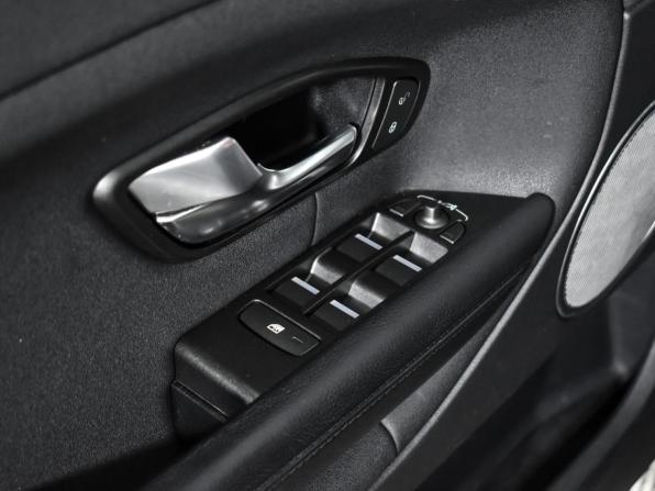 Land Rover Range Rover Evoque I Рестайлинг с пробегом 2017 года, цена 2 179 000 рублей, 156832 км, внедорожник, Автокод Объявления
