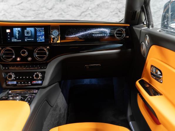 Новый Rolls-Royce Spectre 2024 года, цена 53 990 000 рублей, купе, Автокод Объявления