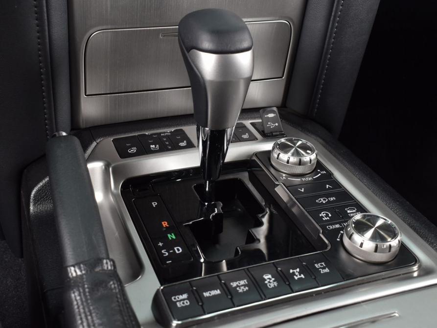 Toyota Land Cruiser 200 Series Рестайлинг 2 Кемерово  - изображение 19
