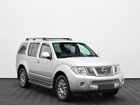 Nissan Pathfinder III Рестайлинг с пробегом 2010 года, цена 1 349 000 рублей, 177000 км, внедорожник, Автокод Объявления