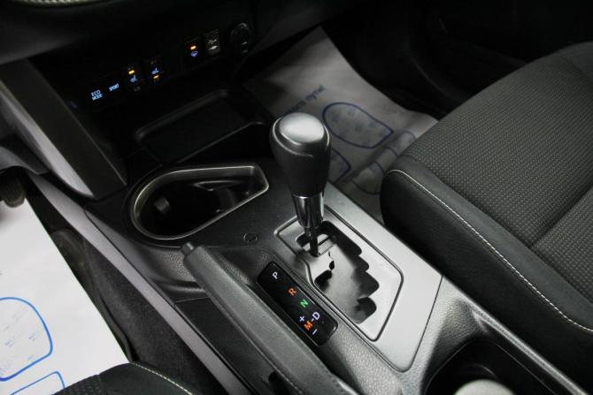 Toyota RAV4 IV (XA40) Рестайлинг с пробегом 2016 года, цена 2 250 000 рублей, 87317 км, внедорожник, Автокод Объявления