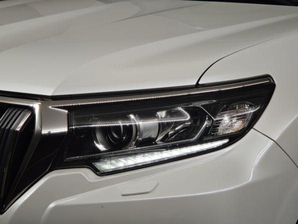 Toyota Land Cruiser Prado 150 Series Рестайлинг 2 с пробегом 2019 года, цена 5 399 000 рублей, 129802 км, внедорожник, Автокод Объявления