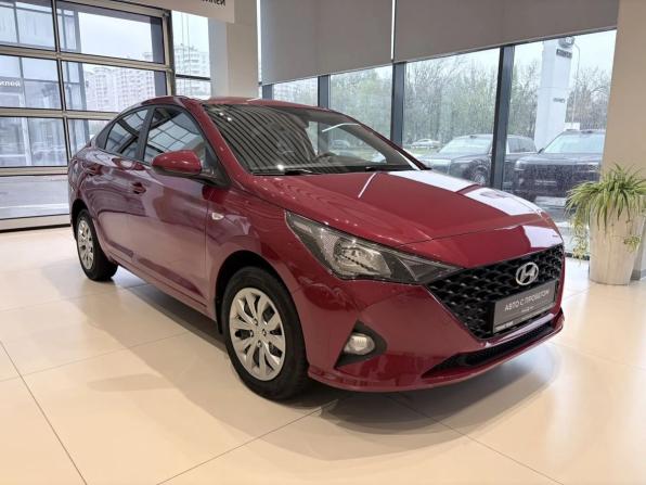 Hyundai Solaris II Рестайлинг с пробегом 2021 года, цена 1 540 000 рублей, 66128 км, седан, Автокод Объявления