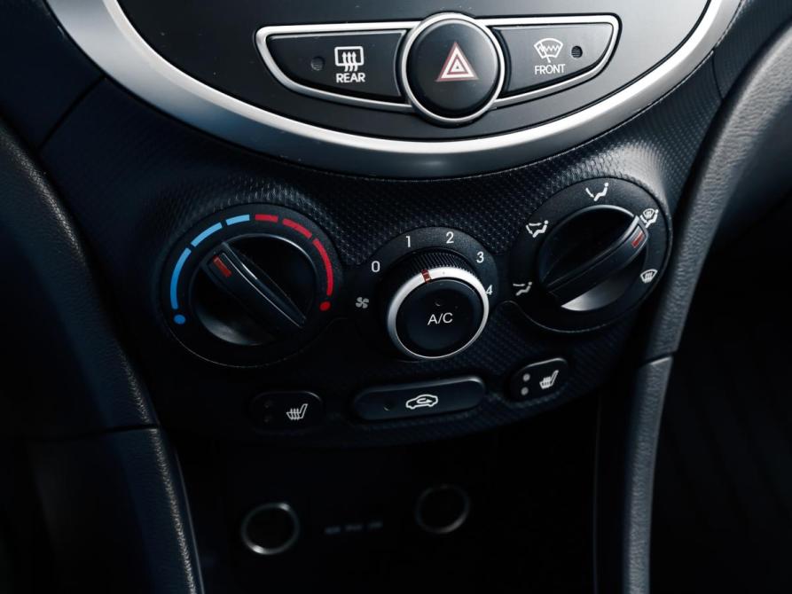 Hyundai Solaris I Москва  - изображение 17