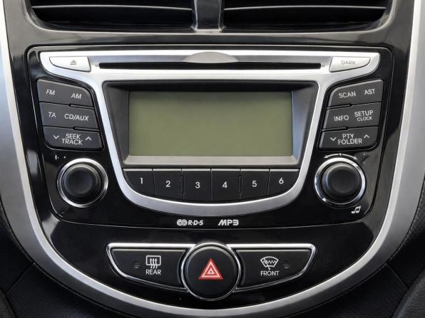 Hyundai Solaris I с пробегом 2011 года, цена 947 000 рублей, 59395 км, седан, Автокод Объявления