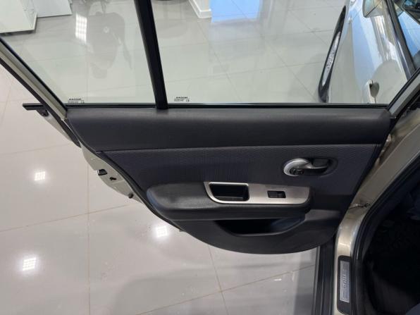 Nissan Tiida I с пробегом 2007 года, цена 545 000 рублей, 203700 км, хэтчбек, Автокод Объявления