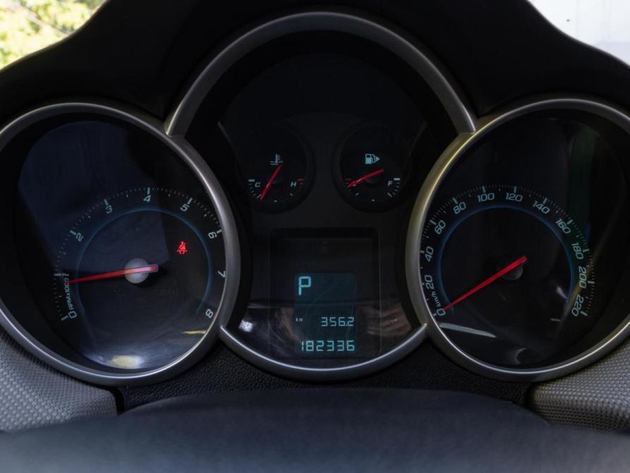 Chevrolet Cruze I Рестайлинг Волгоград  - изображение 12
