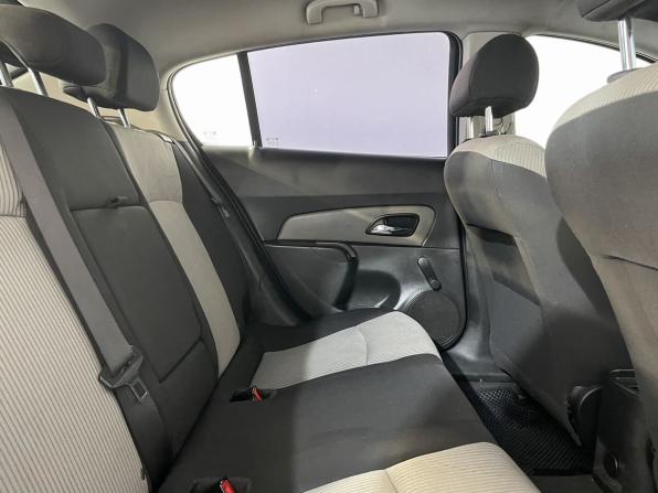 Chevrolet Cruze I Рестайлинг с пробегом 2013 года, цена 399 999 рублей, 290000 км, хэтчбек, Автокод Объявления