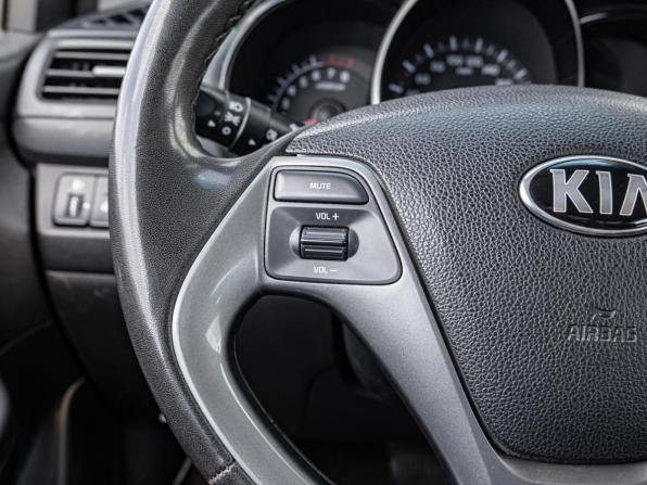 Kia Rio III Рестайлинг с пробегом 2017 года, цена 1 160 000 рублей, 131129 км, седан, Автокод Объявления