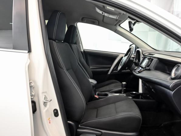 Toyota RAV4 IV (XA40) Рестайлинг с пробегом 2018 года, цена 2 630 000 рублей, 139070 км, внедорожник, Автокод Объявления