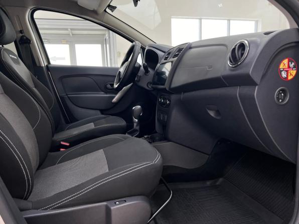 Renault Logan II Рестайлинг с пробегом 2021 года, цена 1 180 000 рублей, 99409 км, седан, Автокод Объявления