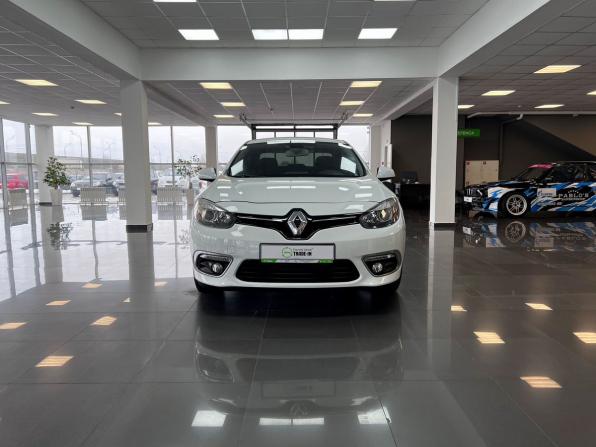 Renault Fluence I Рестайлинг с пробегом 2015 года, цена 895 000 рублей, 181368 км, седан, Автокод Объявления