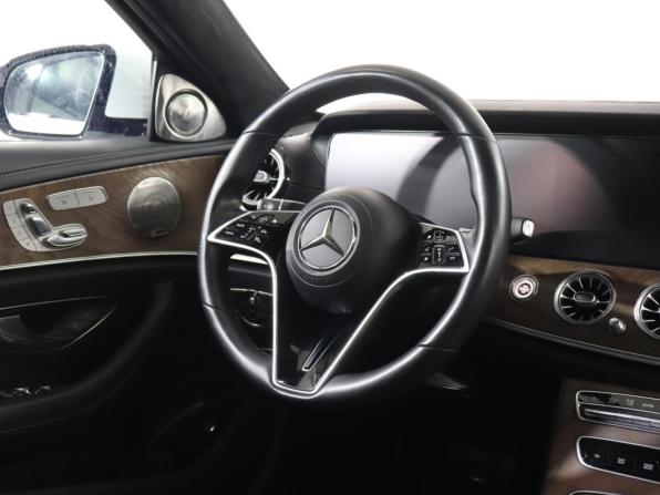 Mercedes-Benz E-Класс V (W213 S213 C238) Рестайлинг с пробегом 2021 года, цена 4 449 900 рублей, 67956 км, седан, Автокод Объявления