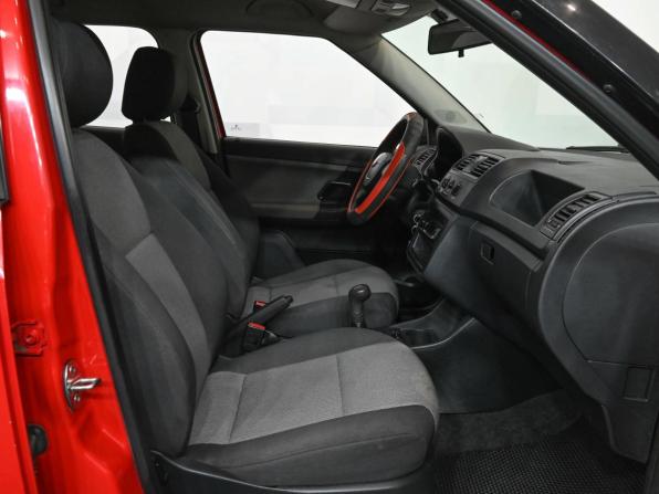 Skoda Fabia II с пробегом 2010 года, цена 330 000 рублей, 289477 км, хэтчбек, Автокод Объявления