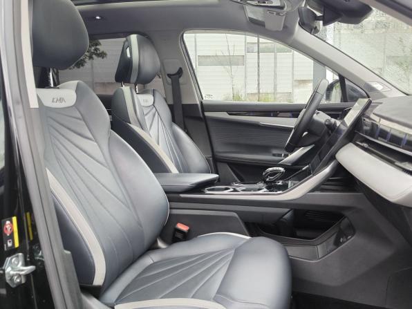 Geely Atlas II с пробегом 2024 года, цена 2 750 000 рублей, 65725 км, внедорожник, Автокод Объявления