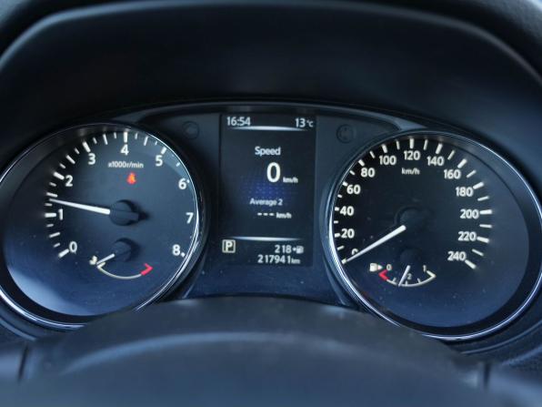Nissan Qashqai II с пробегом 2015 года, цена 1 250 000 рублей, 217918 км, внедорожник, Автокод Объявления