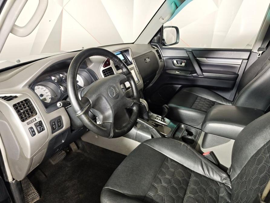 Mitsubishi Pajero III Рестайлинг Москва  - изображение 15