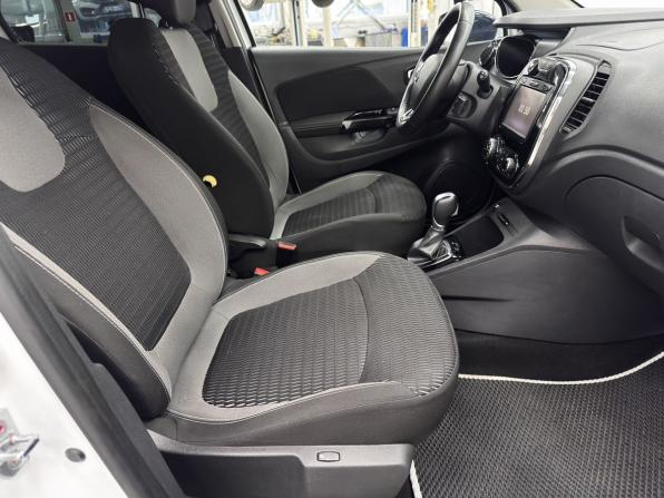 Renault Kaptur I с пробегом 2018 года, цена 1 369 000 рублей, 147023 км, внедорожник, Автокод Объявления