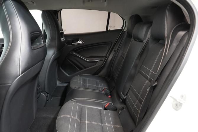 Mercedes-Benz GLA I (X156) с пробегом 2015 года, цена 2 700 000 рублей, 54365 км, внедорожник, Автокод Объявления
