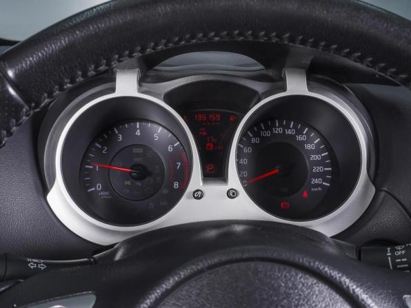 Nissan Juke I с пробегом 2012 года, цена 1 080 000 рублей, 135159 км, внедорожник, Автокод Объявления