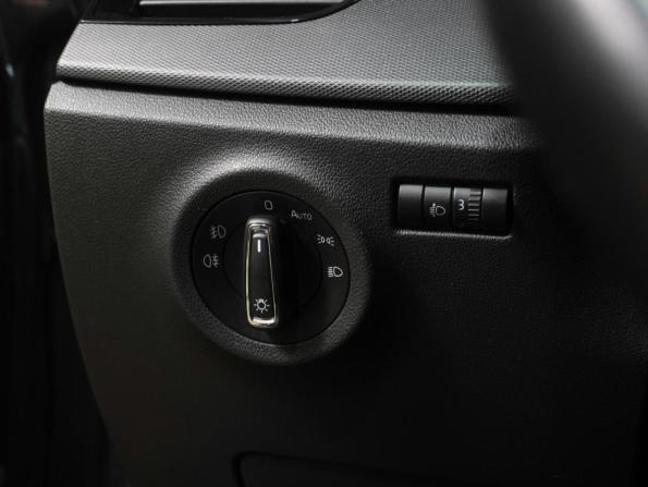 Skoda Rapid II с пробегом 2021 года, цена 1 629 000 рублей, 90430 км, лифтбек, Автокод Объявления