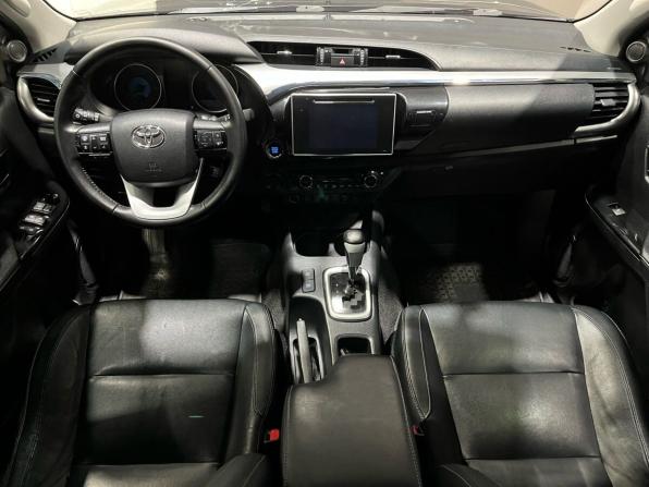 Toyota Hilux VIII с пробегом 2016 года, цена 2 980 000 рублей, 221754 км, offers.body_type.unknown, Автокод Объявления