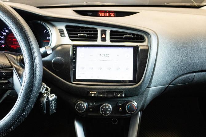 Kia Ceed II с пробегом 2014 года, цена 820 000 рублей, 220717 км, хэтчбек, Автокод Объявления
