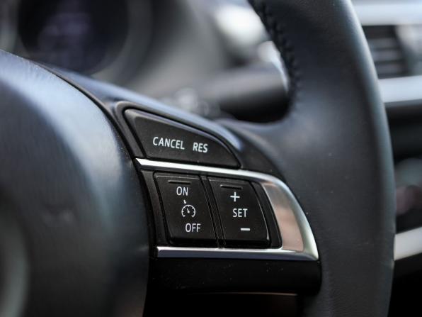 Mazda 6 III (GJ) Рестайлинг с пробегом 2015 года, цена 1 989 000 рублей, 124852 км, седан, Автокод Объявления