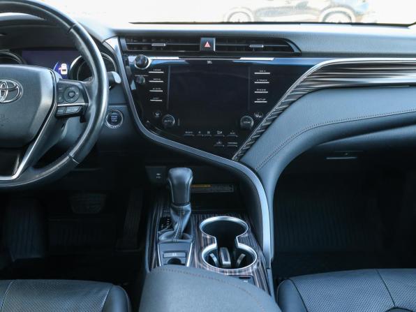 Toyota Camry VIII (XV70) с пробегом 2019 года, цена 3 300 000 рублей, 105673 км, седан, Автокод Объявления