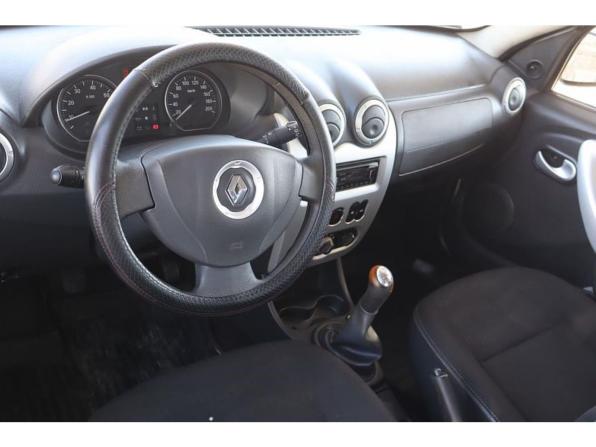 Renault Sandero I с пробегом 2011 года, цена 549 000 рублей, 263702 км, хэтчбек, Автокод Объявления