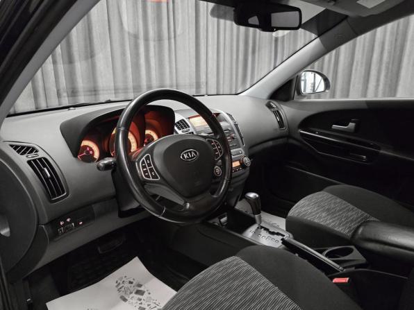 Kia Ceed I с пробегом 2007 года, цена 599 000 рублей, 220000 км, универсал, Автокод Объявления