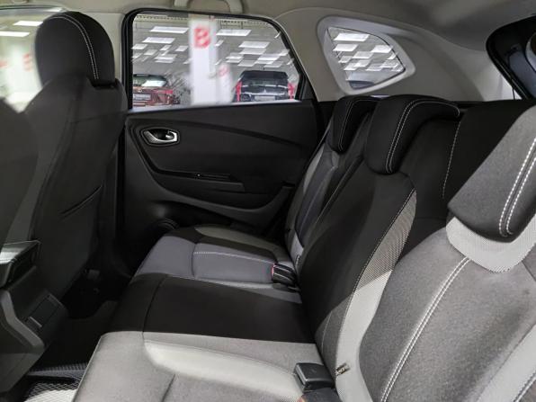 Renault Kaptur I Рестайлинг с пробегом 2021 года, цена 1 560 000 рублей, 60572 км, внедорожник, Автокод Объявления