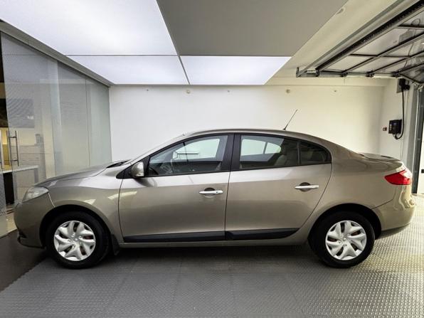 Renault Fluence I Рестайлинг с пробегом 2013 года, цена 755 000 рублей, 182720 км, седан, Автокод Объявления