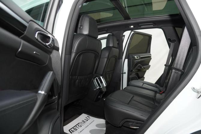 Porsche Cayenne II (958) с пробегом 2013 года, цена 2 499 000 рублей, 136000 км, внедорожник, Автокод Объявления