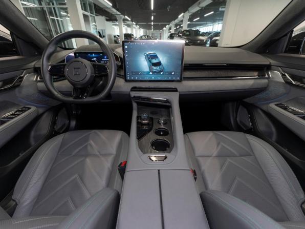 Zeekr 001 I с пробегом 2023 года, цена 4 700 000 рублей, 20894 км, хэтчбек, Автокод Объявления