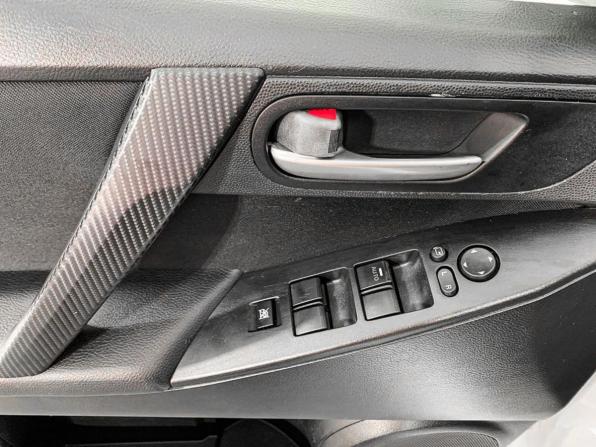 Mazda 3 II (BL) Рестайлинг с пробегом 2013 года, цена 891 000 рублей, 210621 км, седан, Автокод Объявления