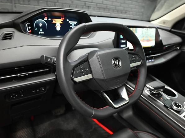 Changan UNI-S (CS55 Plus) с пробегом 2024 года, цена 2 200 000 рублей, 13768 км, внедорожник, Автокод Объявления