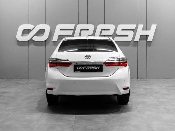 Toyota Corolla XI (E160 E170 E180) Рестайлинг 1 с пробегом 2017 года, цена 1 649 000 рублей, 156917 км, седан, Автокод Объявления