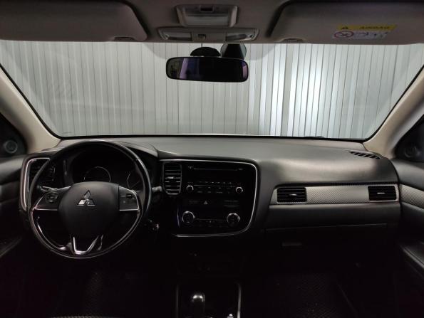 Mitsubishi Outlander III Рестайлинг 2 с пробегом 2017 года, цена 1 746 000 рублей, 137545 км, внедорожник, Автокод Объявления
