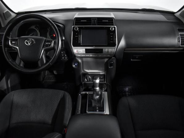 Toyota Land Cruiser Prado 150 Series Рестайлинг 2 с пробегом 2019 года, цена 5 450 000 рублей, 64370 км, внедорожник, Автокод Объявления