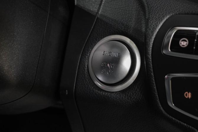 Mercedes-Benz C-Класс IV (W205) с пробегом 2014 года, цена 1 989 000 рублей, 70000 км, седан, Автокод Объявления