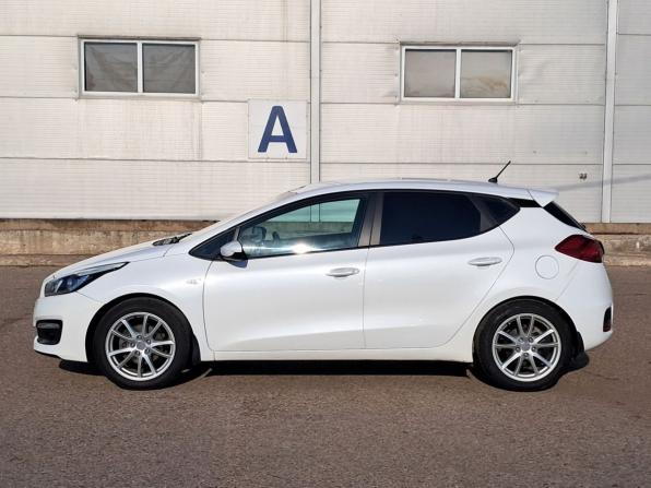 Kia Ceed II Рестайлинг с пробегом 2016 года, цена 855 000 рублей, 149413 км, хэтчбек, Автокод Объявления