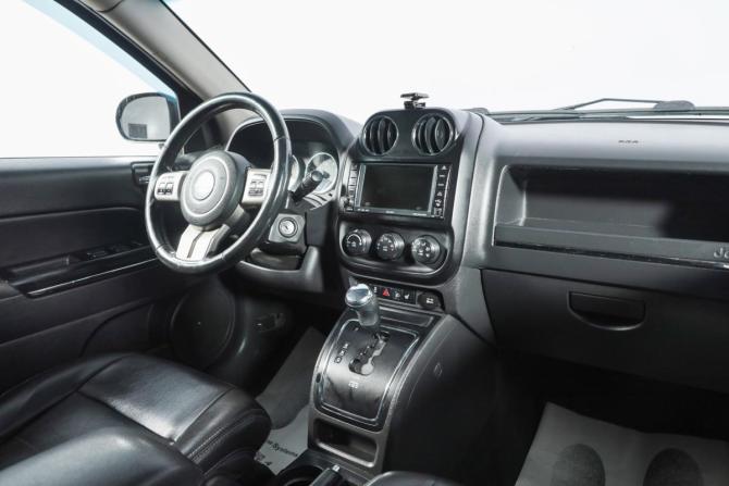 Jeep Compass I с пробегом 2011 года, цена 1 199 000 рублей, 215000 км, внедорожник, Автокод Объявления