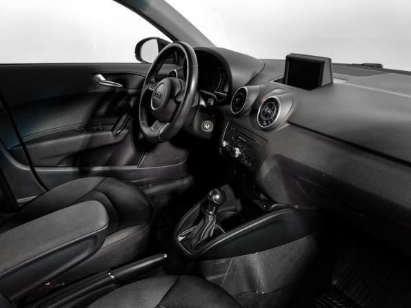 Audi A1 I (8X) с пробегом 2014 года, цена 1 270 000 рублей, 118054 км, хэтчбек, Автокод Объявления